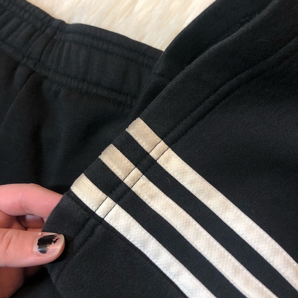 Adidas sweats - Picture 7 of 7